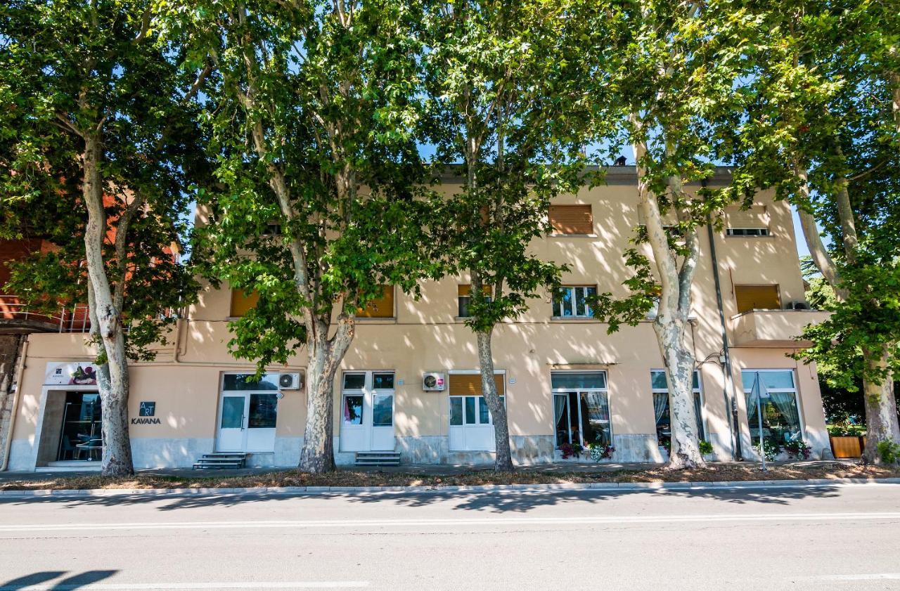 Apartman Pegla Задар Екстериор снимка